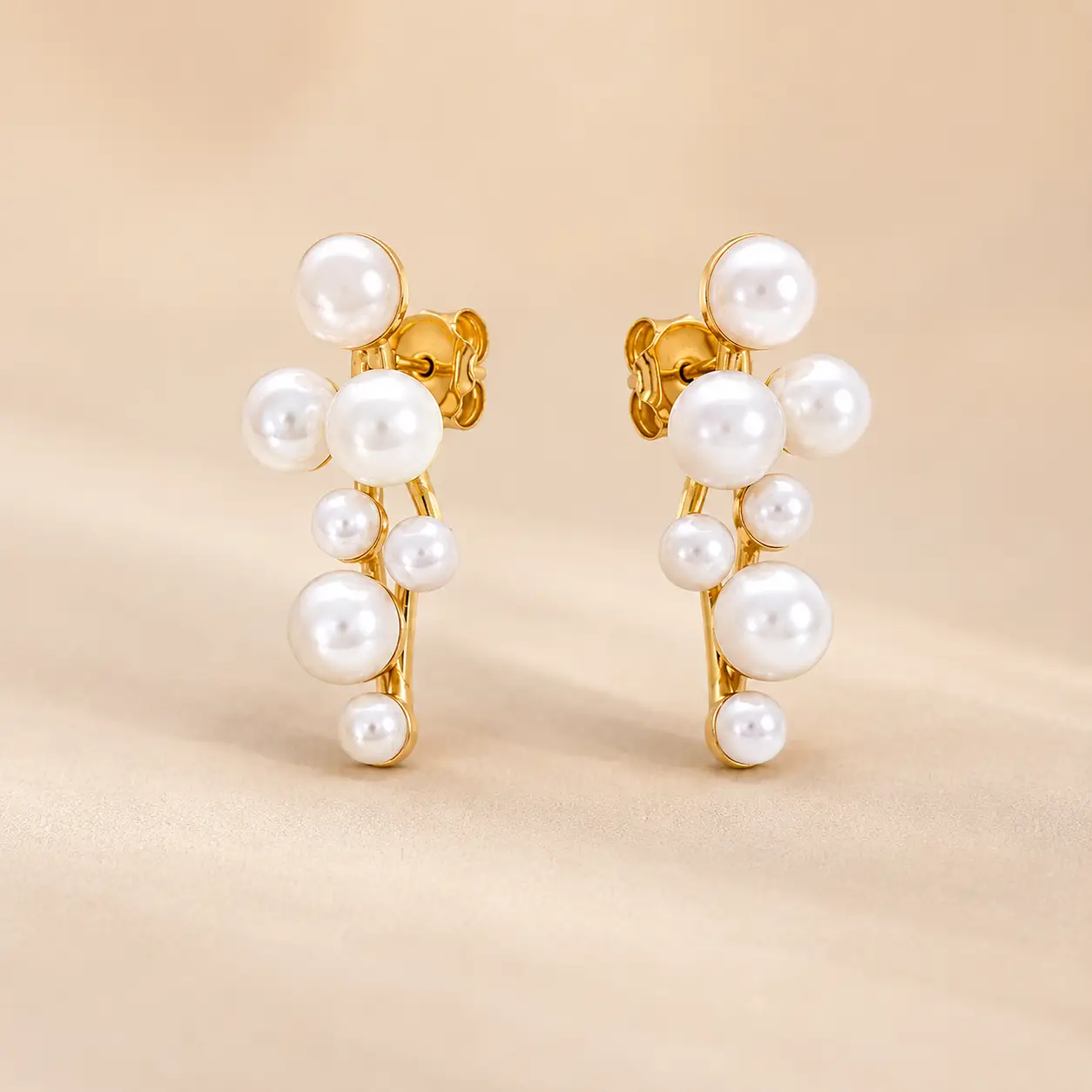 Pendientes Trepadores de Plata Dorada con Racimo de Perlas COLECCION SYNGULARIS